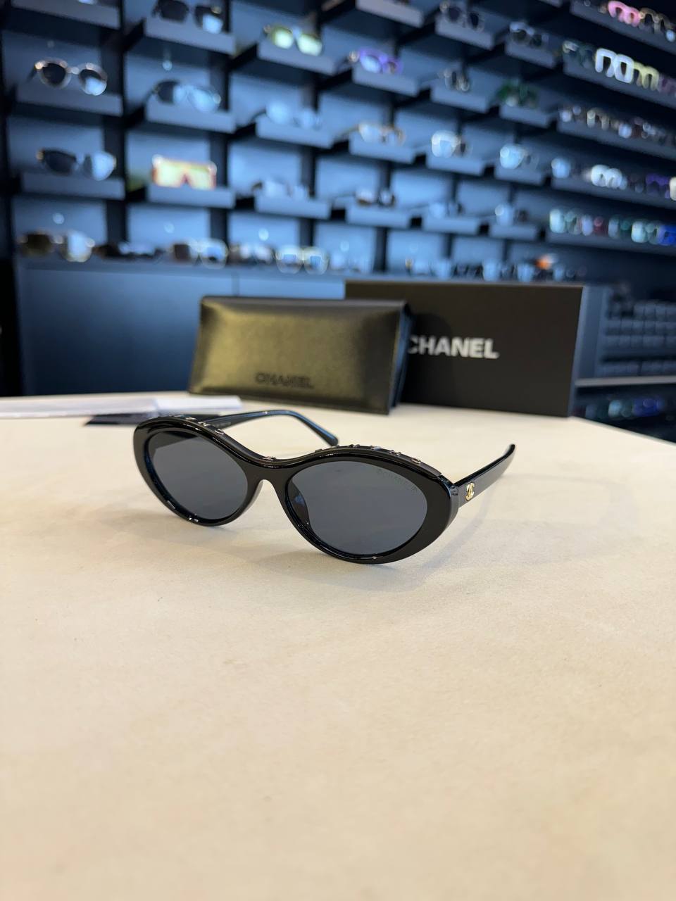CHANEL CC11