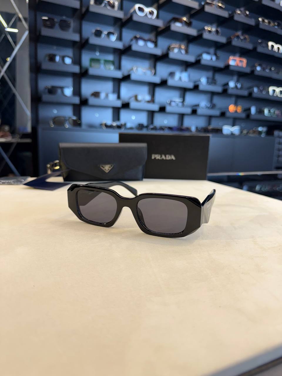 Prada - PD06