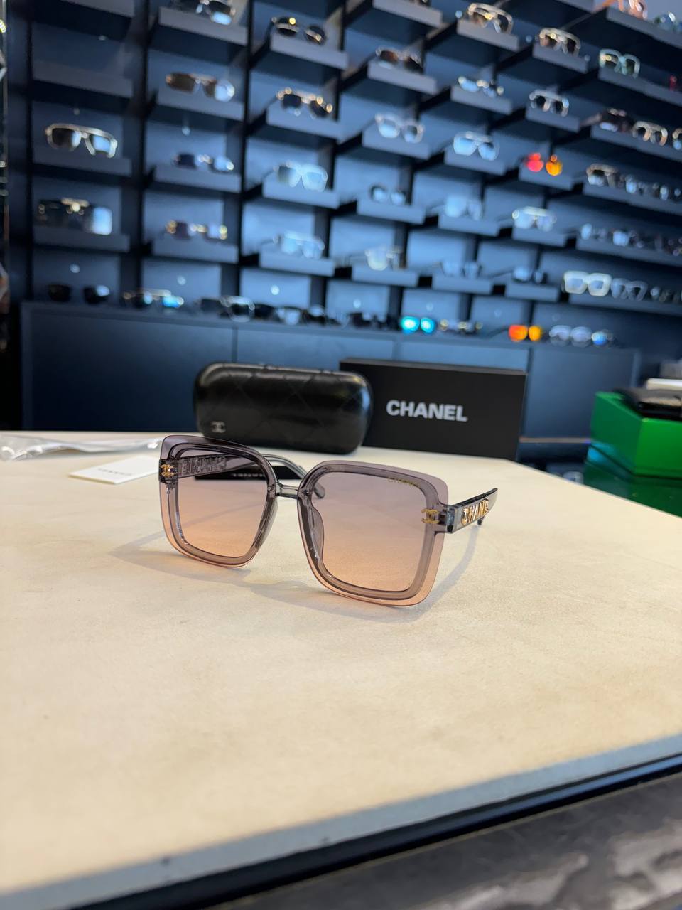 CHANEL CC14