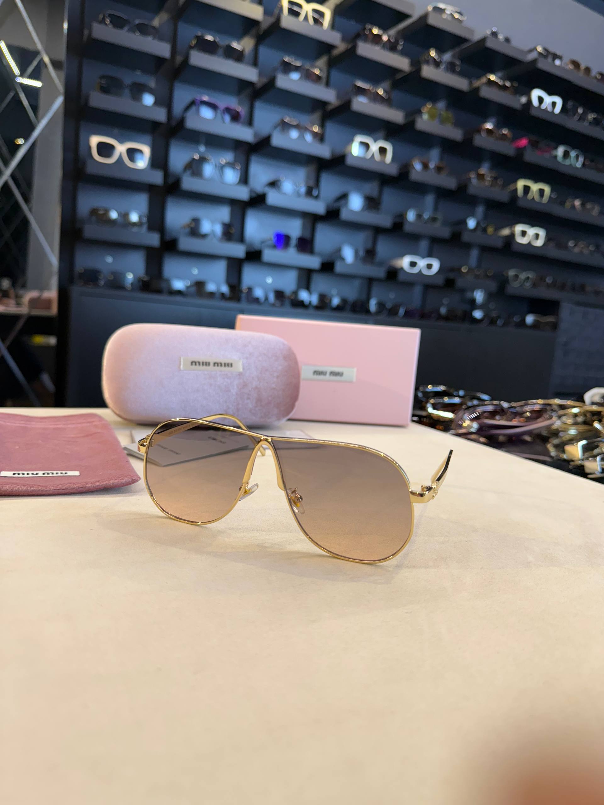 MIU MIU MM-01