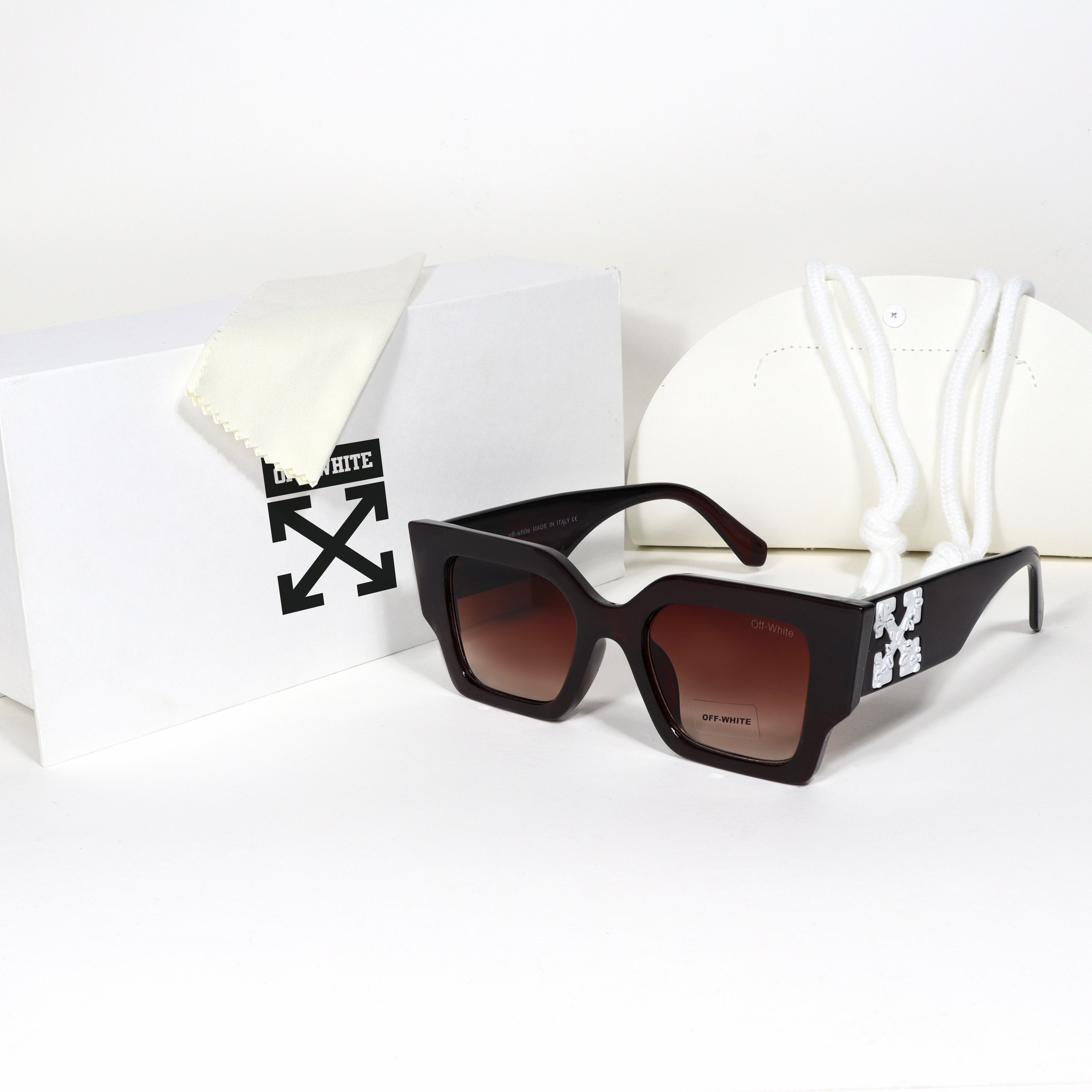 Off White - OFF01